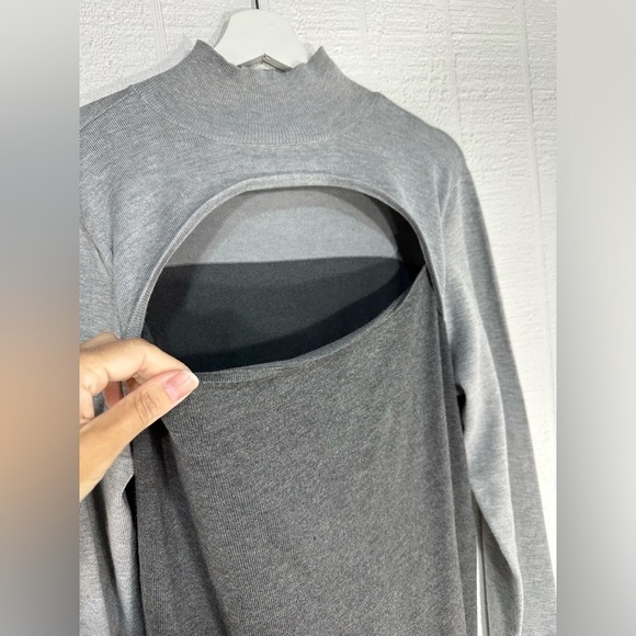 NWT Eloquoii peek a boo knit two tone sweater size 18/20 - Picture 2 of 8